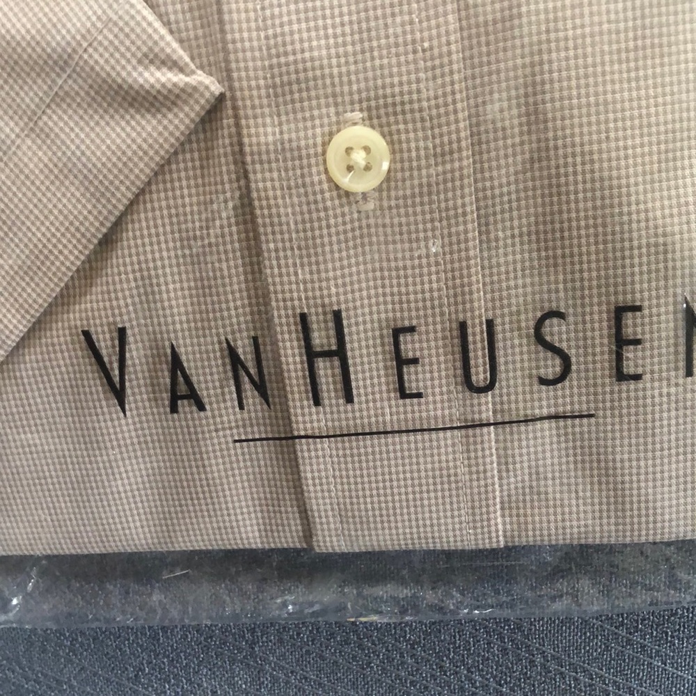 Van Heusen Tan Dress Shirt Classic Design - Picture 6 of 10